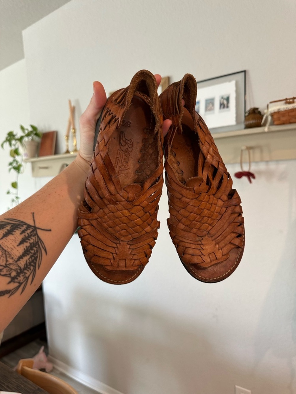 Braided Leather Huarache Sandals - Brown